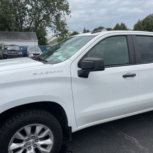 2021 Chevrolet SILVERADO 1500 CUSTOM 照片 2