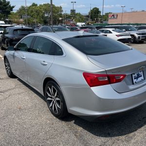 2017 Chevrolet MALIBU LT 照片 5