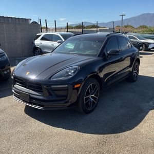 2022 Porsche MACAN BASE — фото 1