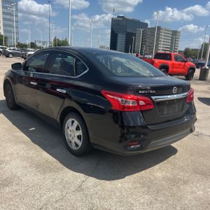 2016 Nissan SENTRA S — фото 5