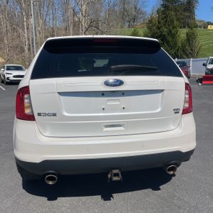 FORD EDGE SEL - 7