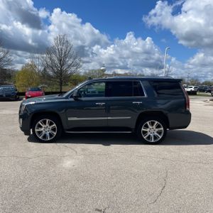 CADILLAC ESCALADE LUXURY - 3
