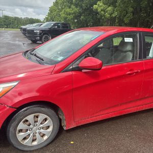 صورة 2 لـ 2015 Hyundai ACCENT GLS