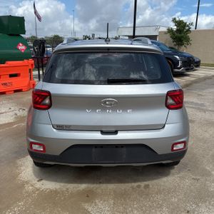 HYUNDAI VENUE SEL - 7