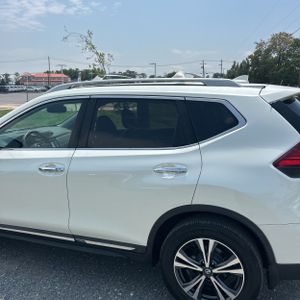 2017 Nissan ROGUE SL — фото 6