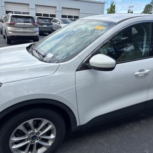 FORD ESCAPE HYBRID SE - 2