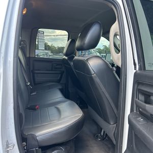 صورة 37 لـ 2022 RAM 1500 CLASSIC TRADESMAN