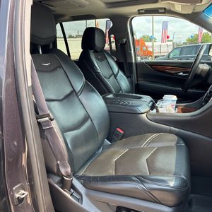 صورة مصغرة 32 لـ 2015 Cadillac ESCALADE LUXURY