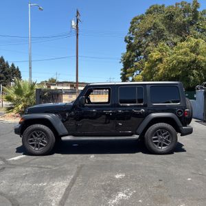 2024 JEEP WRANGLER SPORT S — фото 3