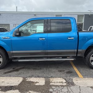 FORD F-150 XLT - 4