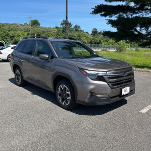 2025 Subaru FORESTER PREMIUM 缩略图 12