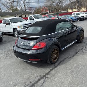 VOLKSWAGEN BEETLE CONVERTIBLE 1.8T S - 8