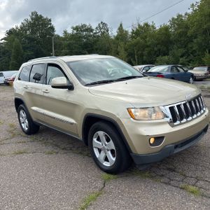 2011 JEEP GRAND CHEROKEE LAREDO — миниатюра 12