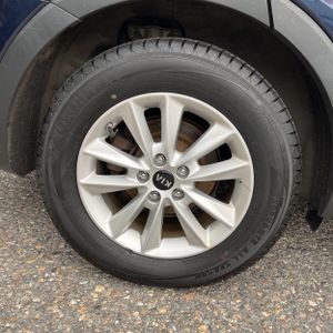 صورة مصغرة 19 لـ 2019 KIA SORENTO LX