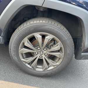 2023 Toyota RAV4 HYBRID XLE PREMIUM — миниатюра 18