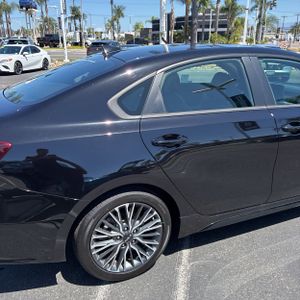 KIA FORTE GT-LINE - 9