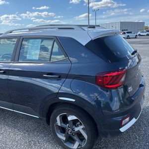 HYUNDAI VENUE LIMITED - 5