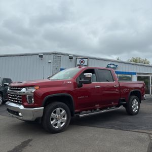 CHEVROLET SILVERADO - 1