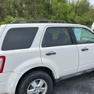 FORD ESCAPE XLT - 9