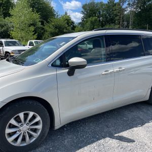 2017 Chrysler PACIFICA TOURING — фото 2