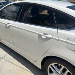 FORD FUSION SE - 6