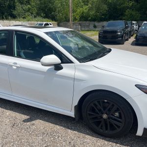 2025 Toyota CAMRY SE 缩略图 13