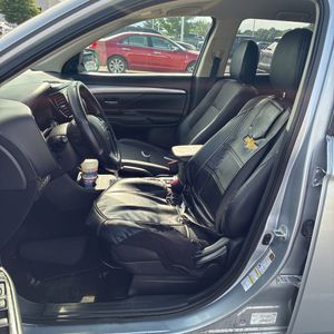 صورة مصغرة 31 لـ 2015 Mitsubishi OUTLANDER SE