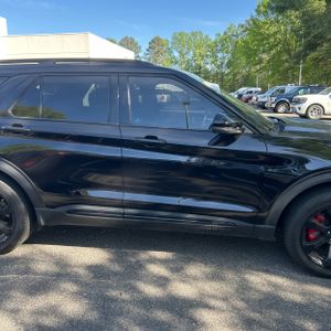 FORD EXPLORER ST - 9