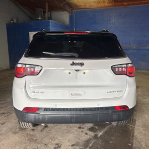 JEEP COMPASS LIMITED 4X4 - 7