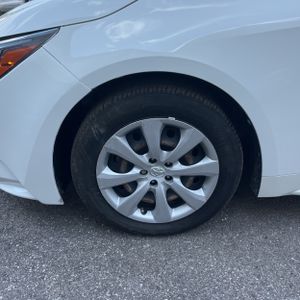 صورة مصغرة 17 لـ 2021 Toyota COROLLA LE