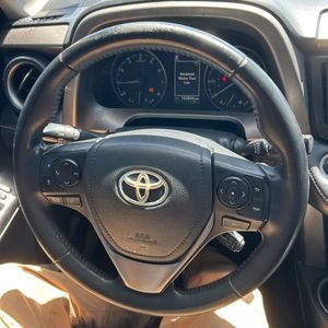 صورة 73 لـ 2018 Toyota RAV4 XLE