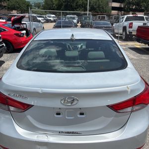 صورة مصغرة 16 لـ 2014 Hyundai ELANTRA SE