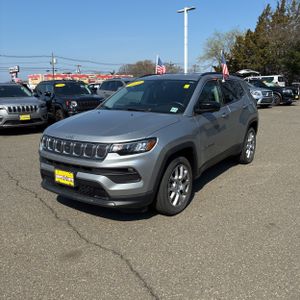 JEEP COMPASS LATITUDE LUX - 1