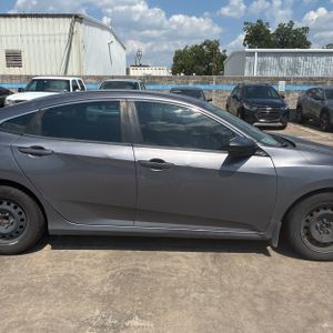 2018 Honda CIVIC LX thumbnail 11