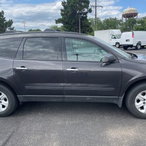 2015 Chevrolet TRAVERSE LS — миниатюра 11