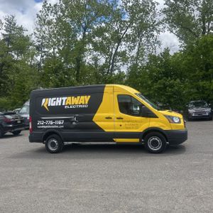 FORD TRANSIT 250 - 10