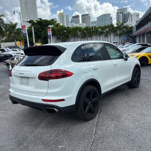 صورة 8 لـ 2016 Porsche CAYENNE BASE
