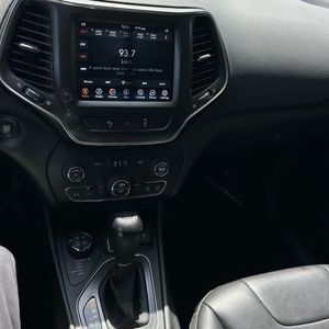 صورة 37 لـ 2021 JEEP CHEROKEE TRAILHAWK