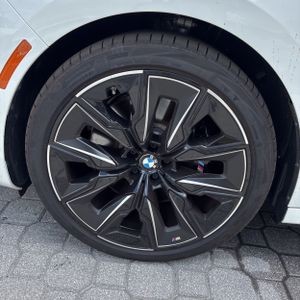 صورة مصغرة 16 لـ 2025 BMW I7 EDRIVE50