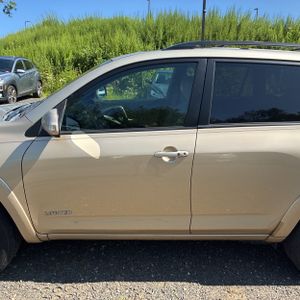 2010 Toyota RAV4 LIMITED — фото 4