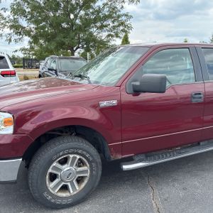 2006 FORD F-150 XLT photo 2