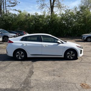 HYUNDAI IONIQ HYBRID SEL - 10