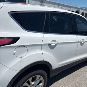 2017 FORD ESCAPE SE — фото 9