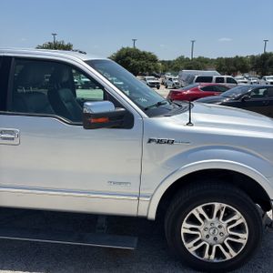 صورة مصغرة 13 لـ 2011 FORD F-150 PLATINUM