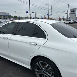 MERCEDES-BENZ E-CLASS - 6