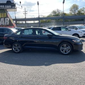 VOLKSWAGEN JETTA SE - 10