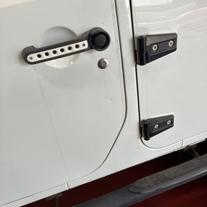 صورة مصغرة 59 لـ 2016 JEEP WRANGLER UNLIMITED SAHARA