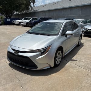 2023 Toyota COROLLA LE photo 1