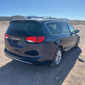 CHRYSLER PACIFICA TOURING L PLUS - 8