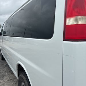 CHEVROLET EXPRESS LT 3500 - 6